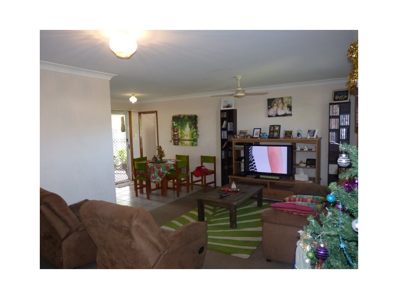 11 Dean Court, Urraween QLD 4655