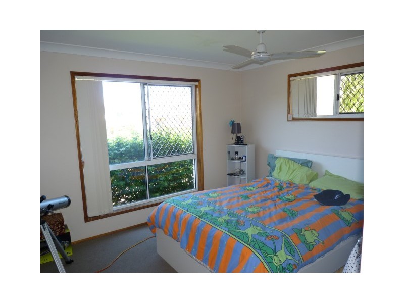 11 Dean Court, Urraween QLD 4655