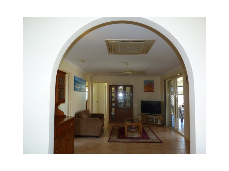 5 Sonder Street, Urangan QLD 4655