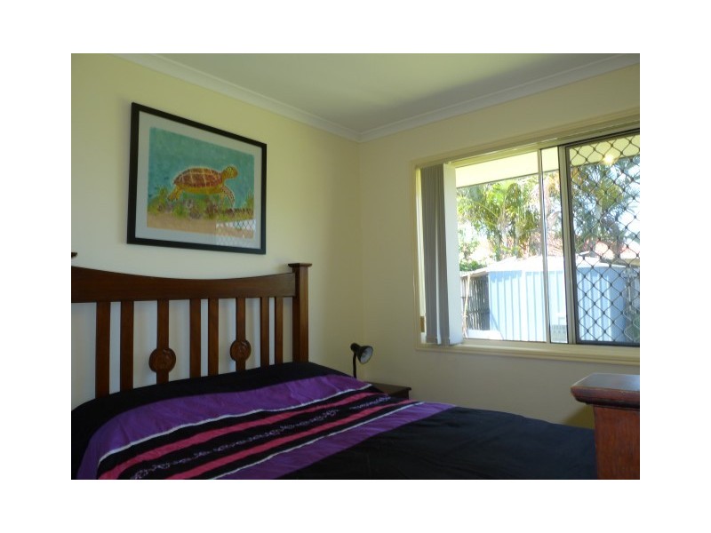 5 Sonder Street, Urangan QLD 4655