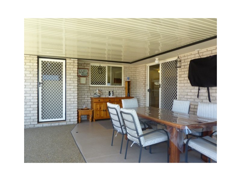 5 Sonder Street, Urangan QLD 4655