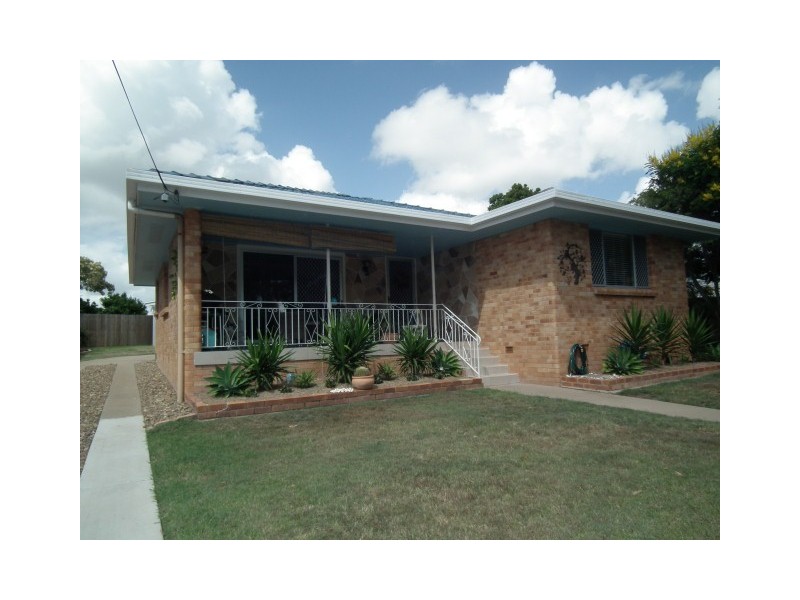 349 Torquay Terrace, Torquay QLD 4655