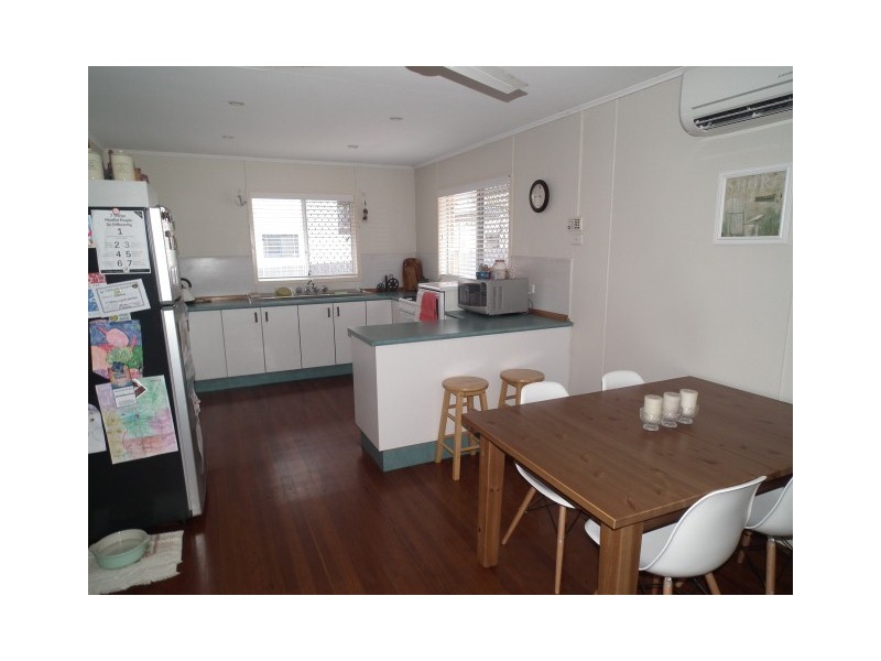349 Torquay Terrace, Torquay QLD 4655