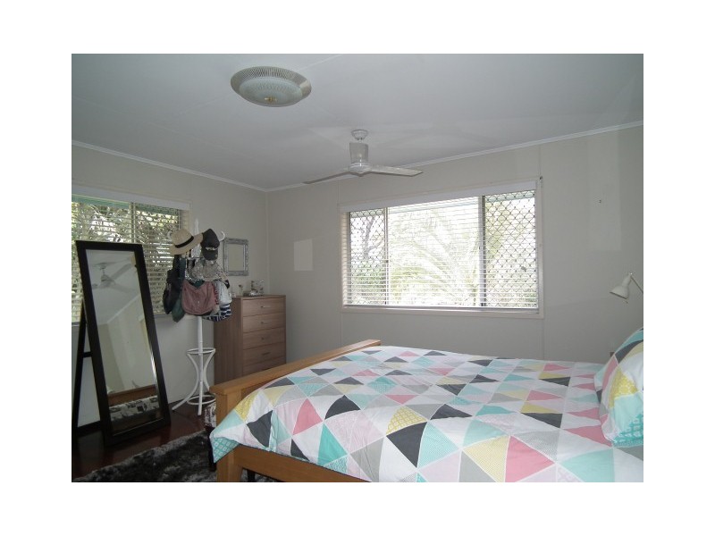 349 Torquay Terrace, Torquay QLD 4655