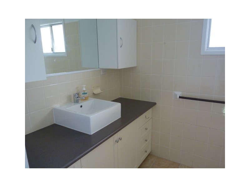 25 Corfield Street, Point Vernon QLD 4655