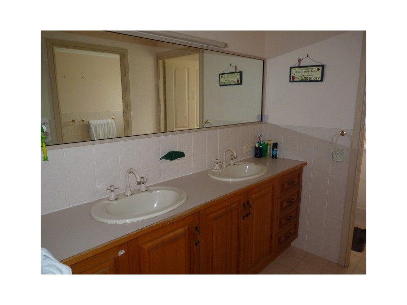 12 Maike Drive, Urraween QLD 4655