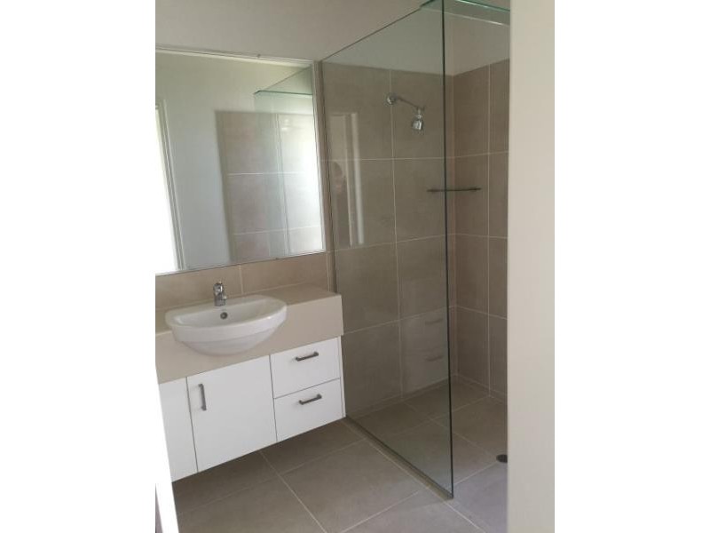 34 Pembridge Cct, Urraween QLD 4655