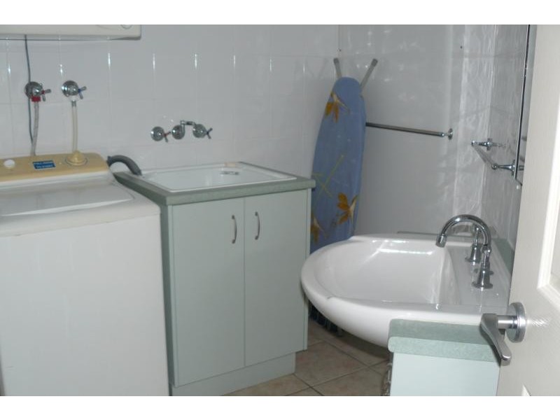 105, 396 Esplanade, Torquay QLD 4655