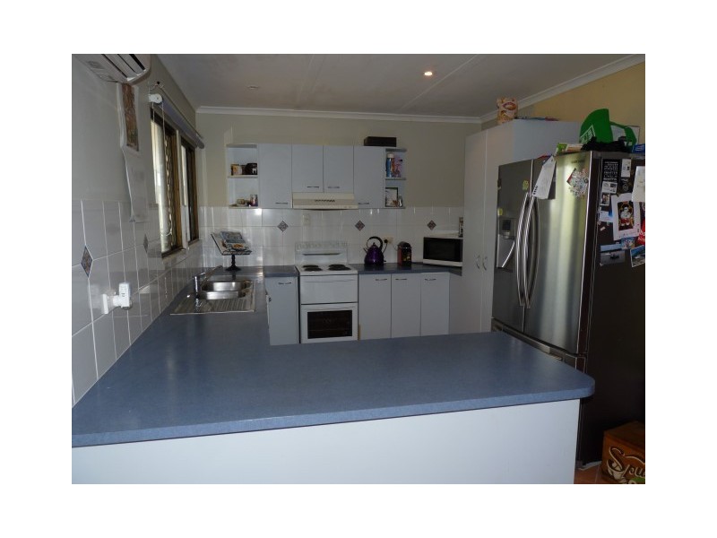 15 Jacobsen Outlook, Urraween QLD 4655