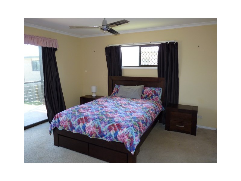 15 Jacobsen Outlook, Urraween QLD 4655