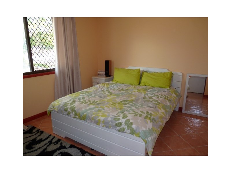 15 Jacobsen Outlook, Urraween QLD 4655