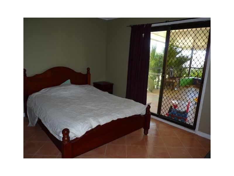 15 Jacobsen Outlook, Urraween QLD 4655