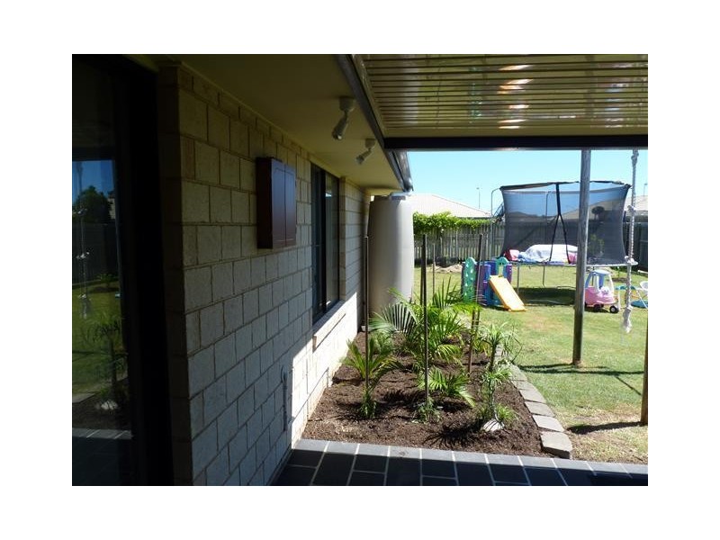 5 Kensi Court, Point Vernon QLD 4655