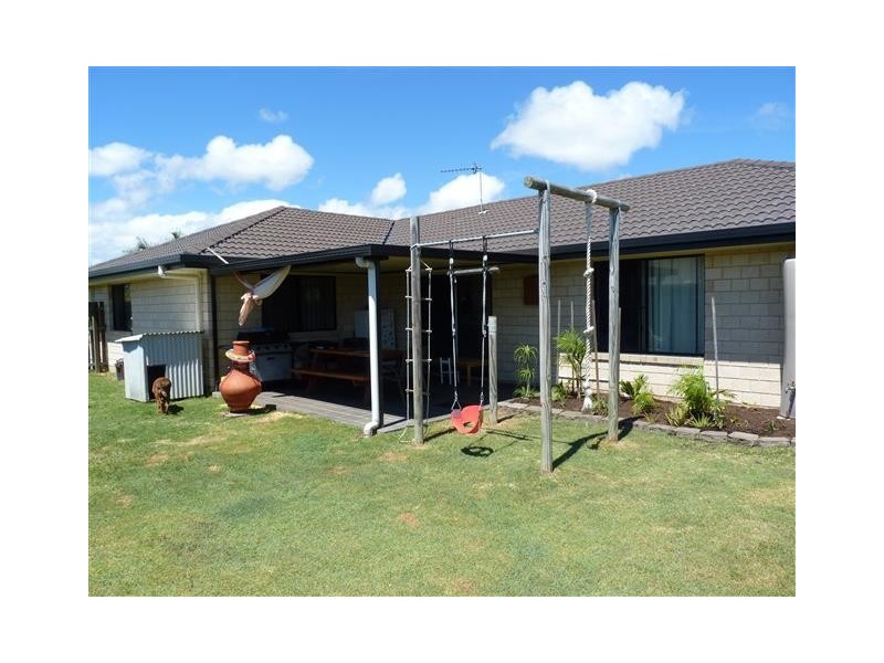 5 Kensi Court, Point Vernon QLD 4655