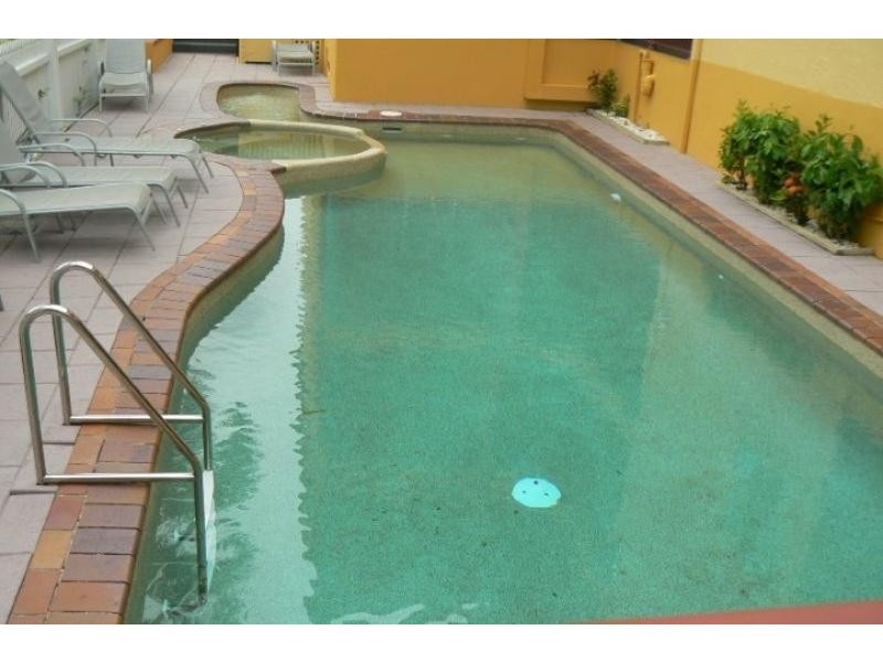 102 396 Esplanade, Torquay QLD 4655