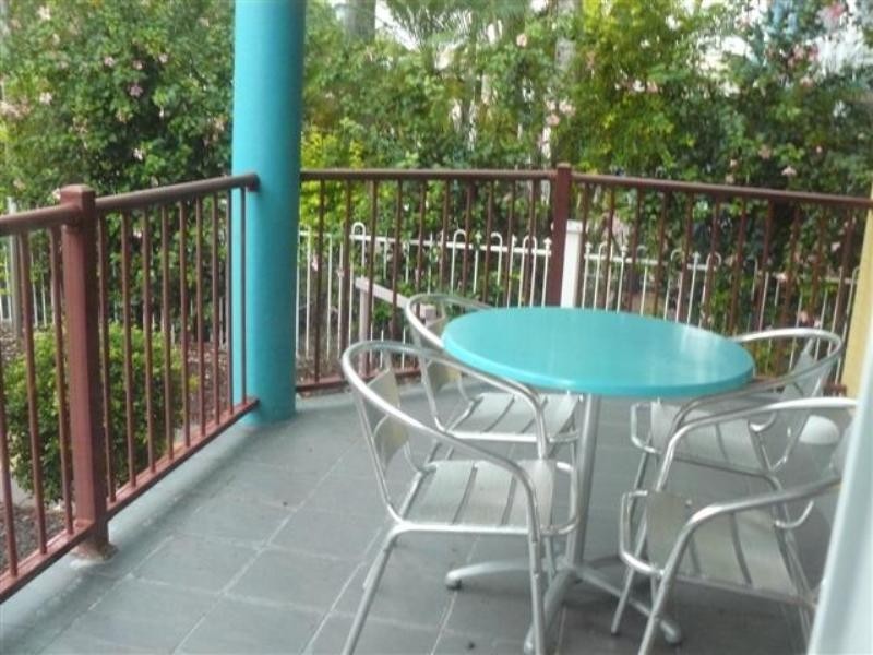 102 396 Esplanade, Torquay QLD 4655