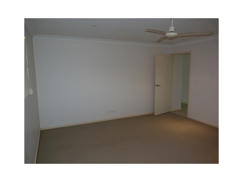 8 Bay Park Road, Wondunna QLD 4655