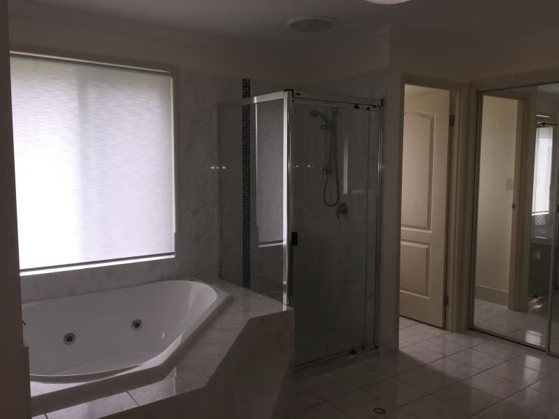 61 Parklands Blvd, Wondunna QLD 4655