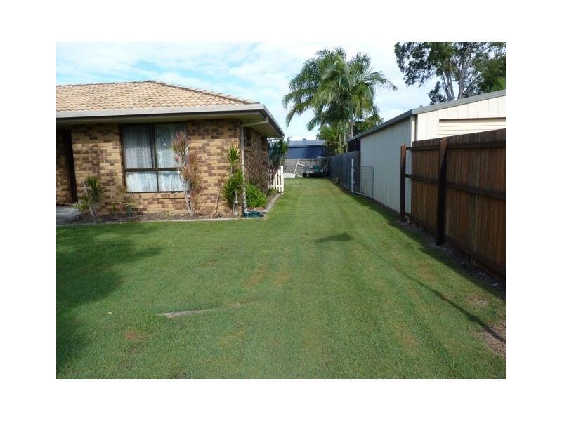 17 Harselaar Drive, Point Vernon QLD 4655