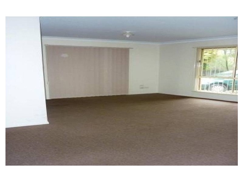 10 Gatakers Lane, Point Vernon QLD 4655