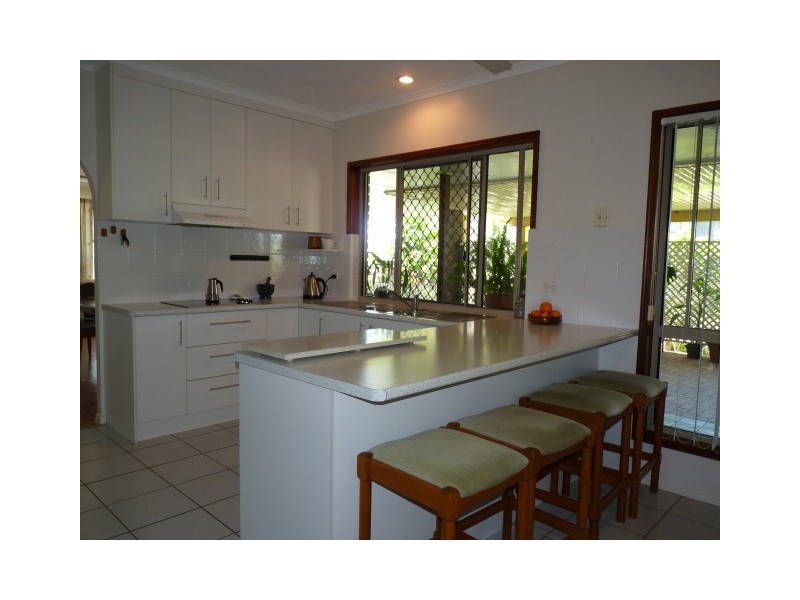 8 Eurong Avenue, Pialba QLD 4655