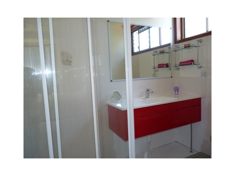 8 Eurong Avenue, Pialba QLD 4655