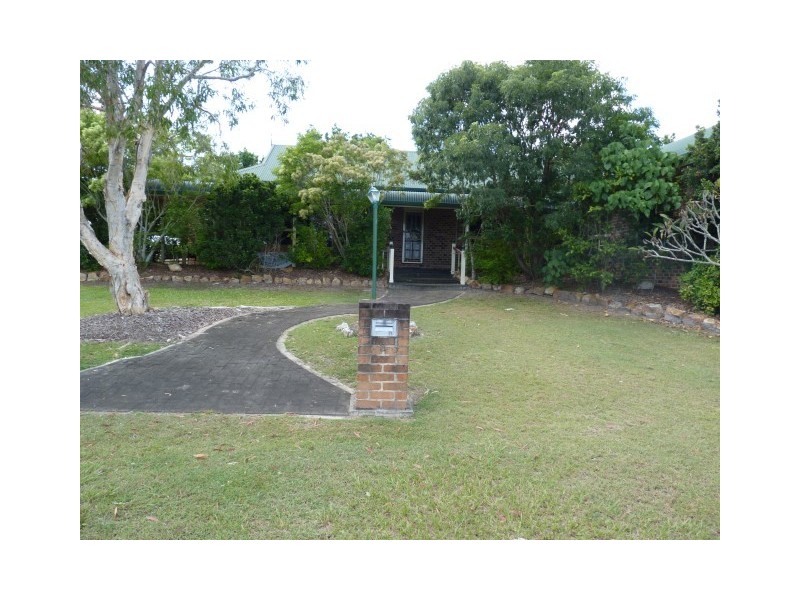 2 Hanover Drive, Urraween QLD 4655