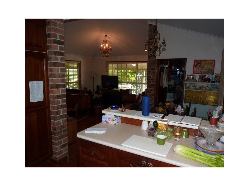 2 Hanover Drive, Urraween QLD 4655