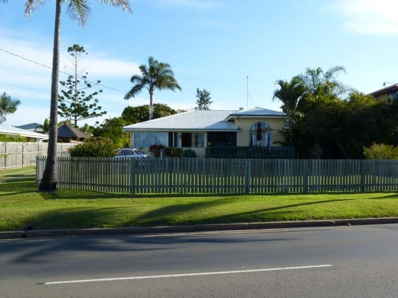 204 Esplanade, Pialba QLD 4655