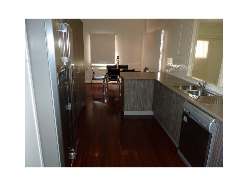 213 Cypress Street, Urangan QLD 4655