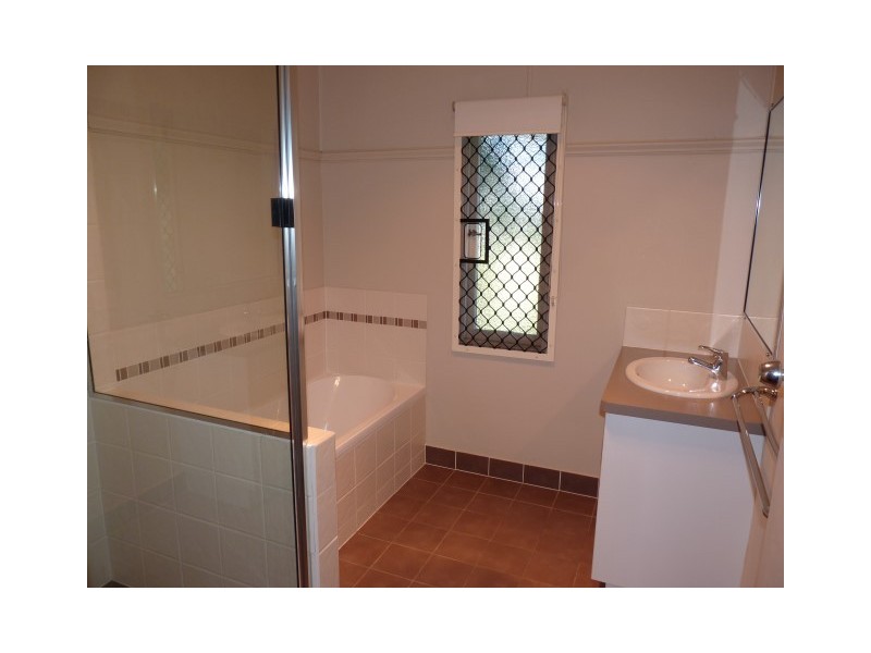 213 Cypress Street, Urangan QLD 4655