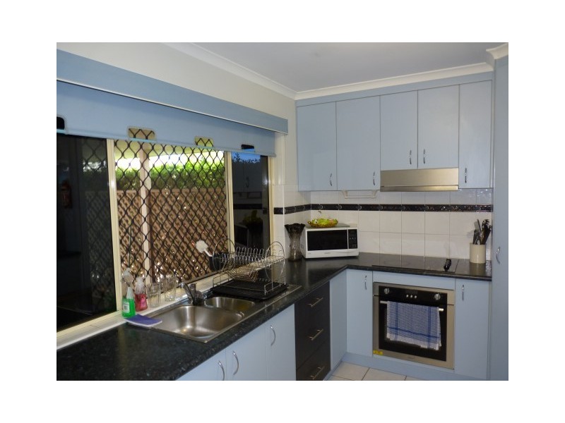 41 Michelle Drive, Point Vernon QLD 4655