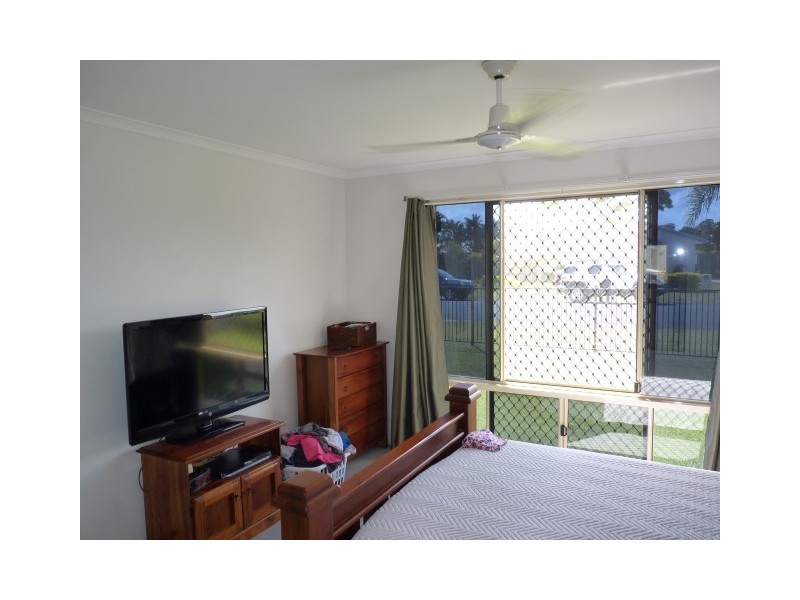 41 Michelle Drive, Point Vernon QLD 4655