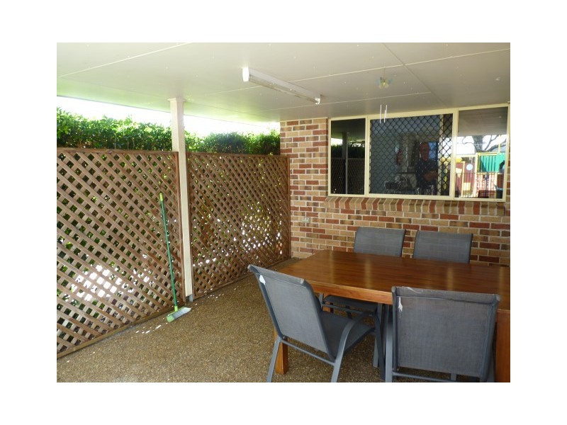 41 Michelle Drive, Point Vernon QLD 4655