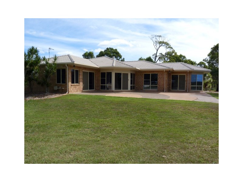 77 Beck Road, Urangan QLD 4655