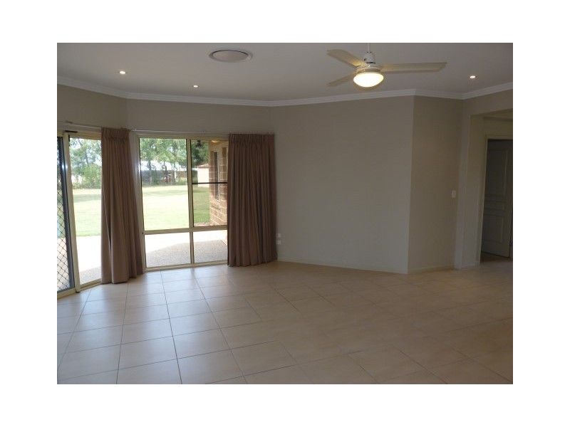 77 Beck Road, Urangan QLD 4655