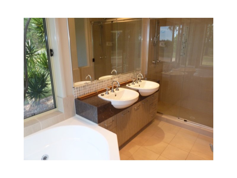 77 Beck Road, Urangan QLD 4655