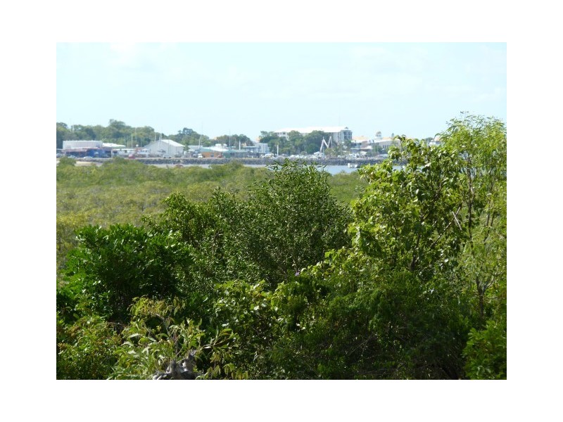 77 Beck Road, Urangan QLD 4655