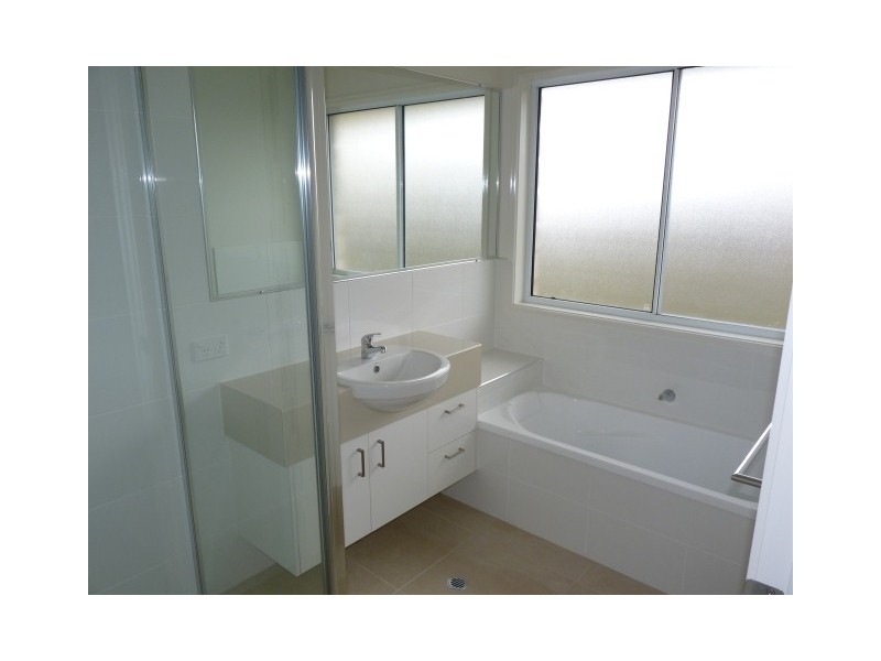 House 2 Lot 30 Bronte Place, Urraween QLD 4655