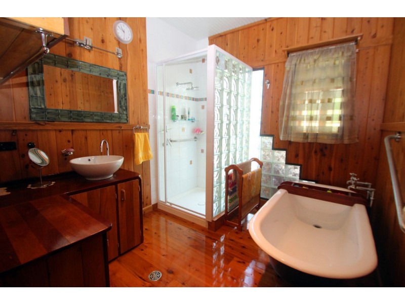 7 Island Outlook, River Heads QLD 4655