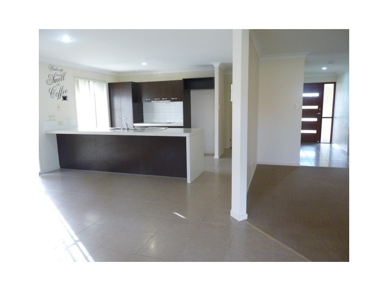 78 Wattle Street, Point Vernon QLD 4655