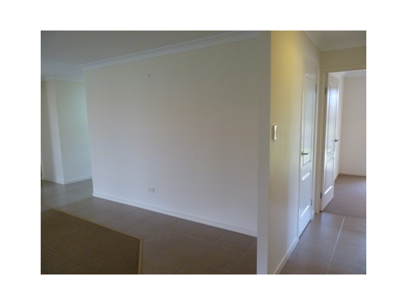 78 Wattle Street, Point Vernon QLD 4655