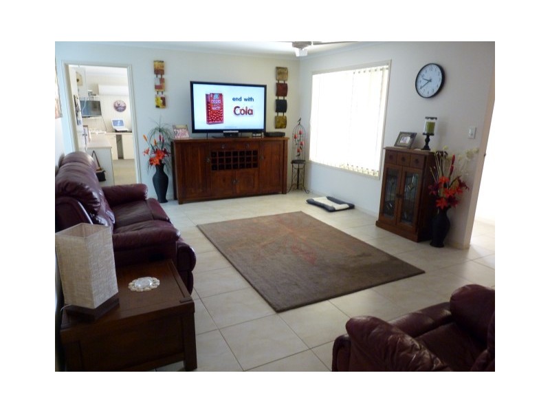 18 Joselyn Drive, Point Vernon QLD 4655