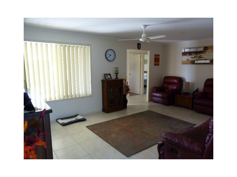 18 Joselyn Drive, Point Vernon QLD 4655