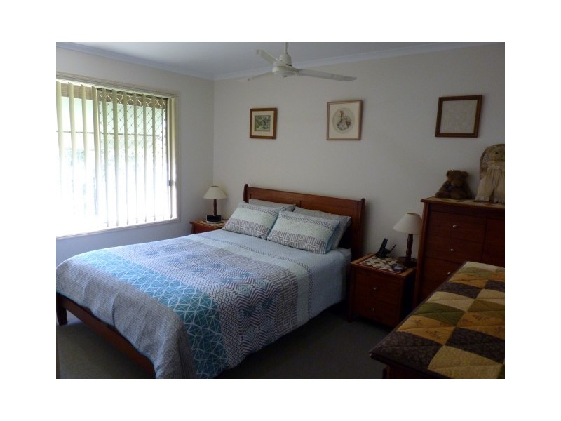 18 Joselyn Drive, Point Vernon QLD 4655