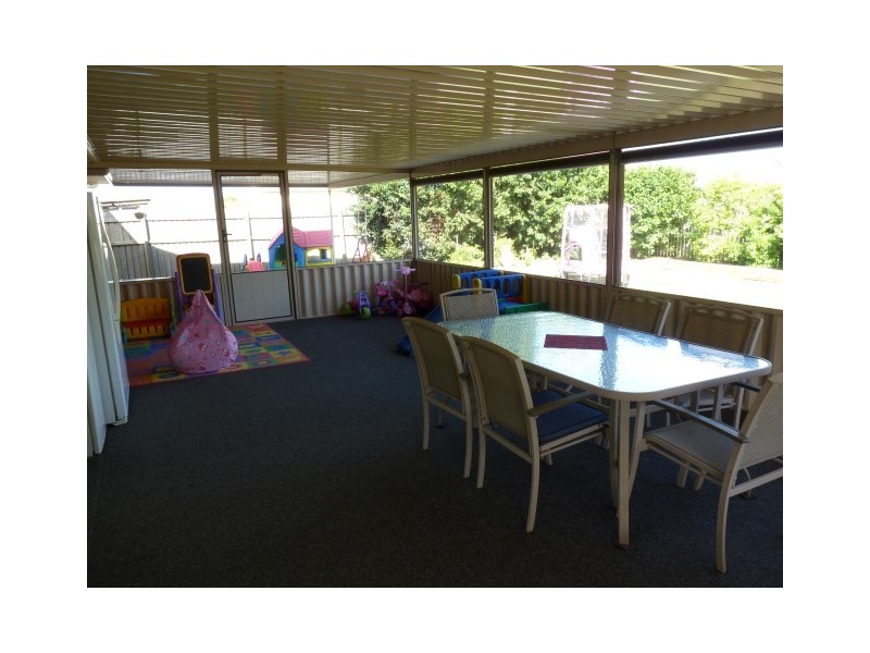 18 Joselyn Drive, Point Vernon QLD 4655