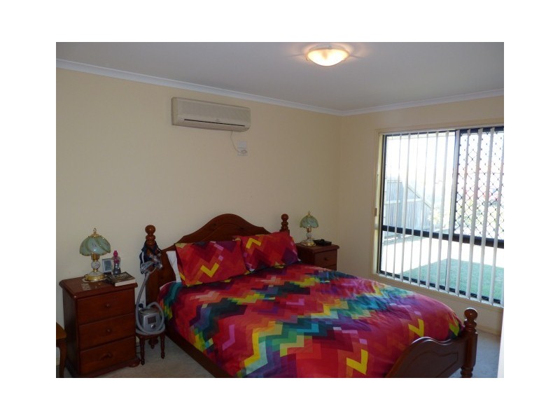 10 Kirton Road, Point Vernon QLD 4655