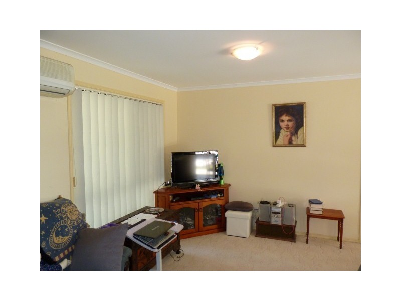 10 Kirton Road, Point Vernon QLD 4655