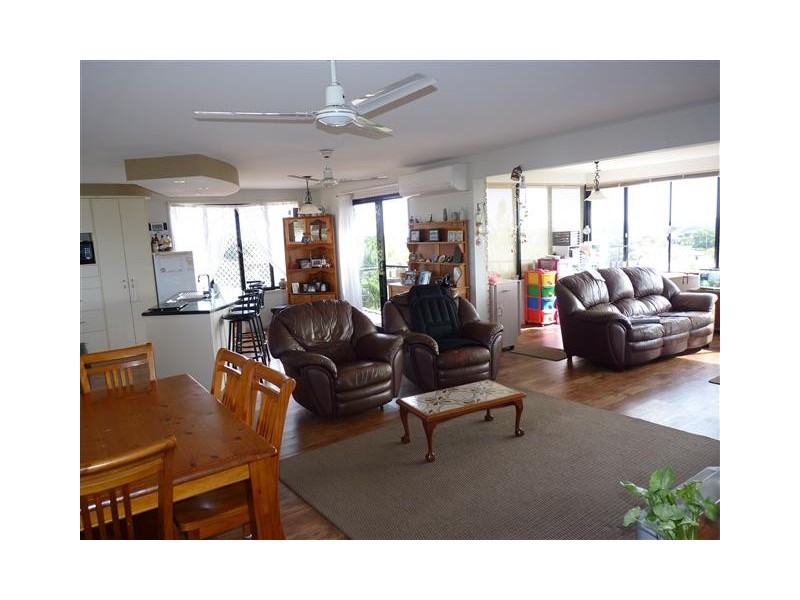 91 Christensen Street, Urraween QLD 4655