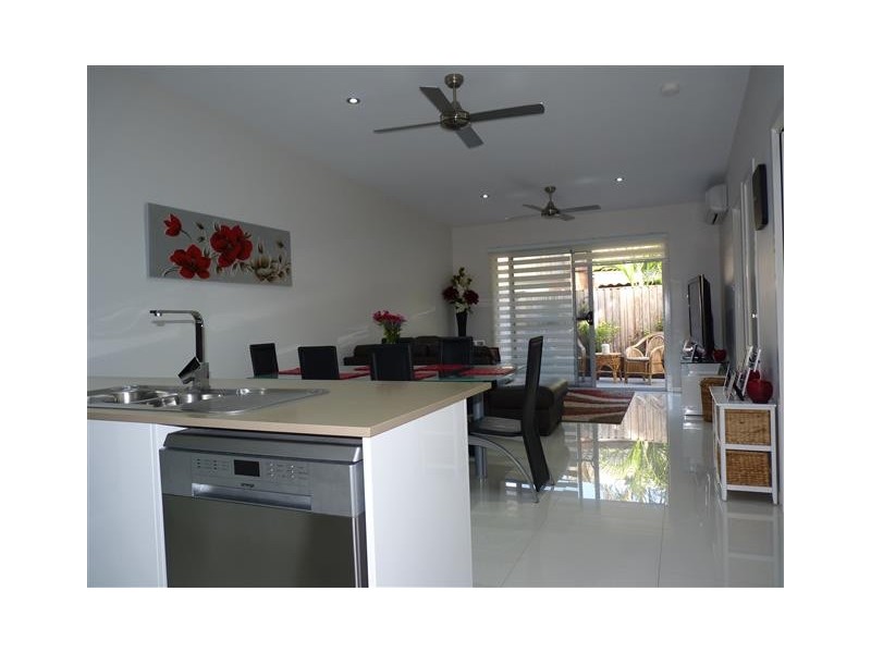 30/499 Esplanade, Urangan QLD 4655